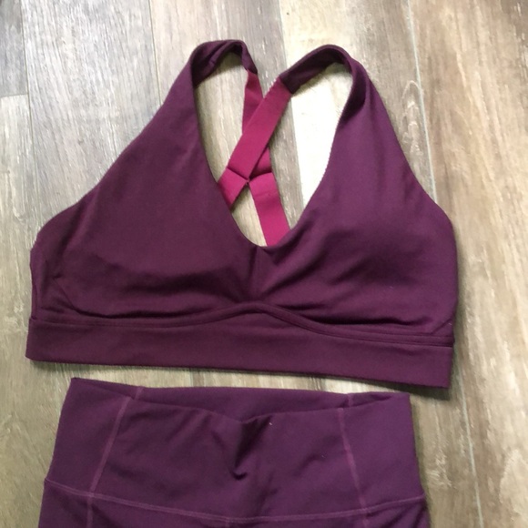 🥳2/$100🥳 Fabletics legging and bra set - Picture 2 of 5